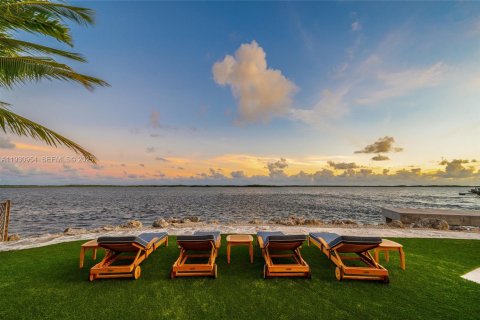 Casa en venta en Key Largo, Florida, 4 dormitorios, 345.88 m2 № 1989589 - foto 7
