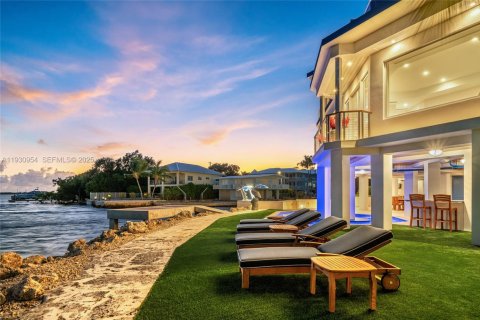 Casa en venta en Key Largo, Florida, 4 dormitorios, 345.88 m2 № 1989589 - foto 8