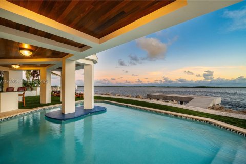 Casa en venta en Key Largo, Florida, 4 dormitorios, 345.88 m2 № 1989589 - foto 9