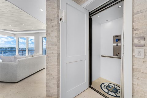 Casa en venta en Key Largo, Florida, 4 dormitorios, 345.88 m2 № 1989589 - foto 21