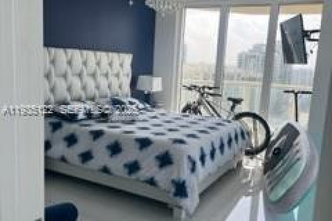 Copropriété à louer à Sunny Isles Beach, Floride: 2 chambres, 132.2 m2 № 2077205 - photo 11