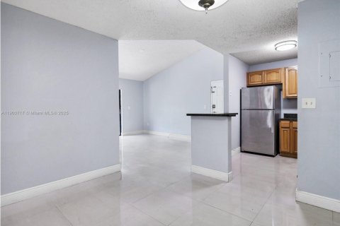Condominio en venta en Miami, Florida, 2 dormitorios, 80.55 m2 № 1952072 - foto 11