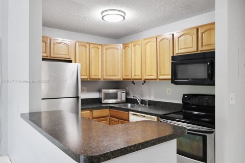 Condominio en venta en Miami, Florida, 2 dormitorios, 80.55 m2 № 1952072 - foto 4