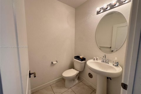 Casa en alquiler en Homestead, Florida, 4 dormitorios, 234.67 m2 № 1940982 - foto 5