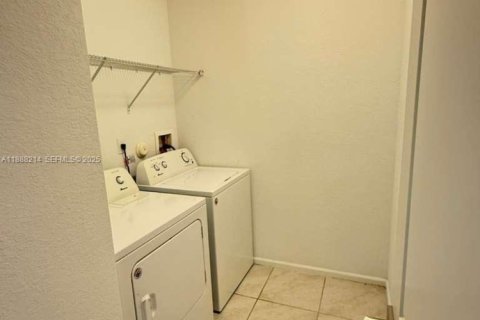 Casa en alquiler en Homestead, Florida, 4 dormitorios, 234.67 m2 № 1940982 - foto 20