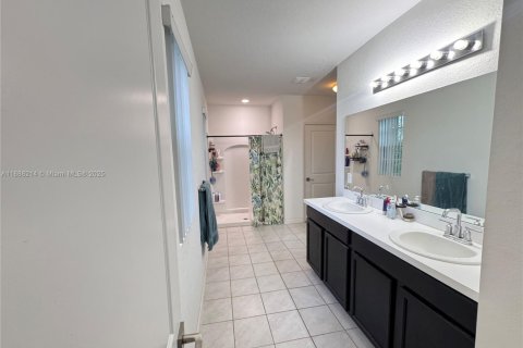 Casa en alquiler en Homestead, Florida, 4 dormitorios, 234.67 m2 № 1940982 - foto 9