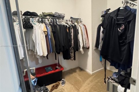 Casa en alquiler en Homestead, Florida, 4 dormitorios, 234.67 m2 № 1940982 - foto 11