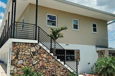 Appartement à Saint Petersburg, Floride 1 chambre, 44.59 m2 № 2354361