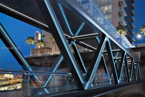 Купить кондоминиум в Майами, Флорида 2 спальни, 94.95м2, № 2066871 - фото 15