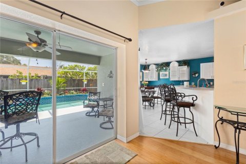 House in Sarasota, Florida 4 bedrooms, 166.48 sq.m. № 1751087 - photo 15