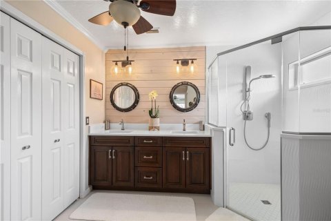 House in Sarasota, Florida 4 bedrooms, 166.48 sq.m. № 1751087 - photo 19