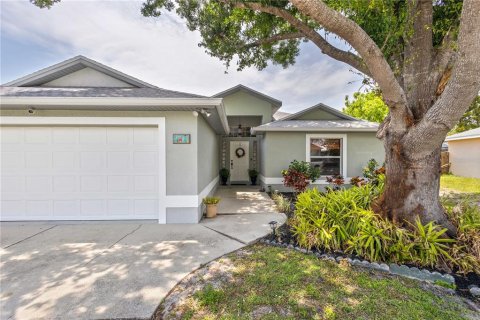 House in Sarasota, Florida 4 bedrooms, 166.48 sq.m. № 1751087 - photo 3