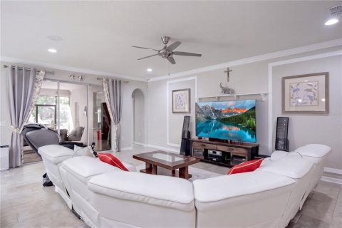 House in Ocoee, Florida 4 bedrooms, 303.05 sq.m. № 2424039 - photo 7