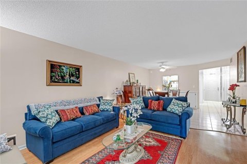 Condominio en venta en Pembroke Pines, Florida, 2 dormitorios, 108.7 m2 № 2250363 - foto 4