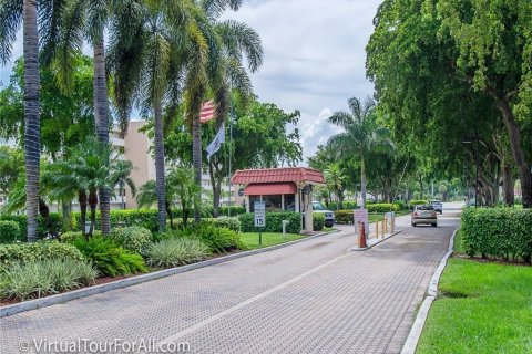 Condominio en venta en Pembroke Pines, Florida, 2 dormitorios, 108.7 m2 № 2250363 - foto 30