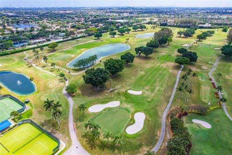 Condominio en venta en Pembroke Pines, Florida, 2 dormitorios, 108.7 m2 № 2250363 - foto 29