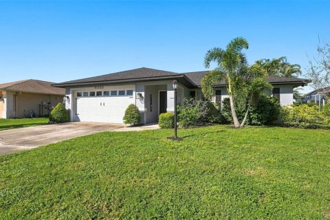Villa ou maison à vendre à Bradenton, Floride: 3 chambres, 120.96 m2 № 2419153 - photo 4