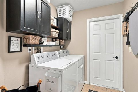 Villa ou maison à vendre à Bradenton, Floride: 3 chambres, 120.96 m2 № 2419153 - photo 17