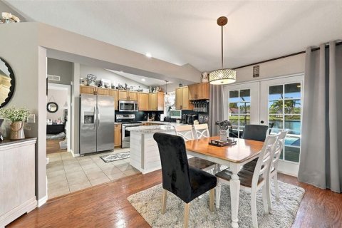 Villa ou maison à vendre à Bradenton, Floride: 3 chambres, 120.96 m2 № 2419153 - photo 10