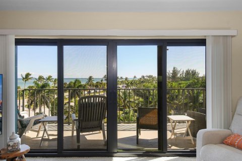 Condo in St. Lucie, Florida, 2 bedrooms  № 2088133 - photo 14