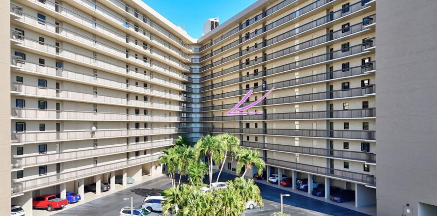 Condo in St. Lucie, Florida, 2 bedrooms  № 2088133