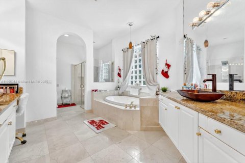 House in West Palm Beach, Florida 4 bedrooms, 269.14 sq.m. № 2012676 - photo 16