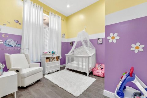 House in West Palm Beach, Florida 4 bedrooms, 269.14 sq.m. № 2012676 - photo 20