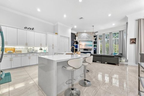 House in West Palm Beach, Florida 4 bedrooms, 269.14 sq.m. № 2012676 - photo 7