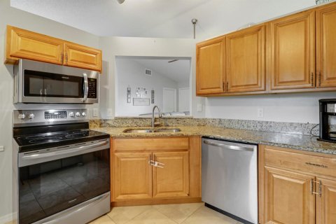 Villa ou maison à vendre à Port St. Lucie, Floride: 3 chambres, 99.96 m2 № 2086709 - photo 15