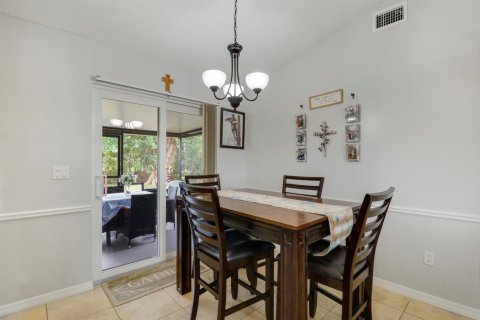 Villa ou maison à vendre à Port St. Lucie, Floride: 3 chambres, 99.96 m2 № 2086709 - photo 13