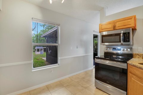 Villa ou maison à vendre à Port St. Lucie, Floride: 3 chambres, 99.96 m2 № 2086709 - photo 18