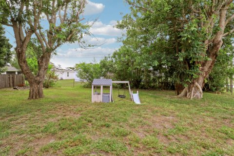 Villa ou maison à vendre à Port St. Lucie, Floride: 3 chambres, 99.96 m2 № 2086709 - photo 29
