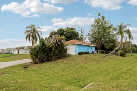 Villa ou maison à vendre à Port St. Lucie, Floride: 3 chambres, 99.96 m2 № 2086709 - photo 5