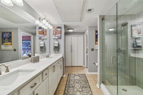 Condo in Tampa, Florida, 1 bedroom  № 1586481 - photo 14