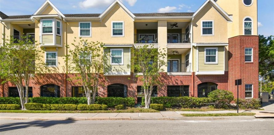 Condo in Tampa, Florida, 1 bedroom  № 1586481