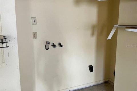 Propiedad comercial en venta en Orange City, Florida, 219.81 m2 № 2148849 - foto 13