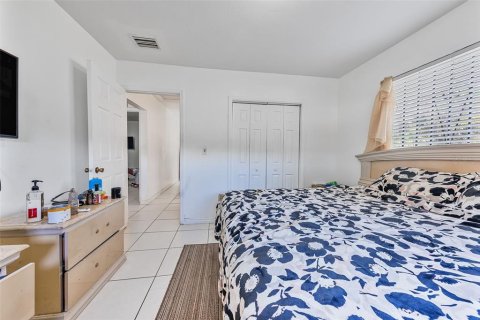 Commercial property in Miami, Florida 4 bedrooms, 130.81 sq.m. № 2096276 - photo 28