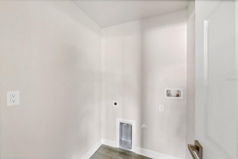 Immobilier commercial à vendre à Rotonda, Floride: 9 chambres, 418.9 m2 № 2344556 - photo 18