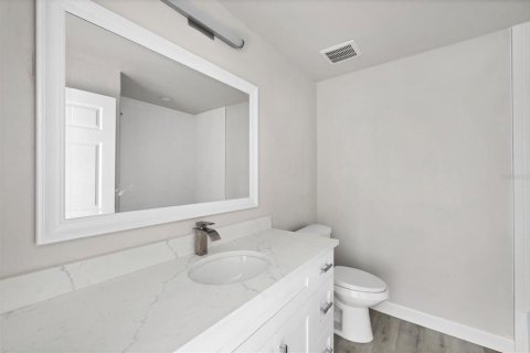 Immobilier commercial à vendre à Rotonda, Floride: 9 chambres, 418.9 m2 № 2344556 - photo 16