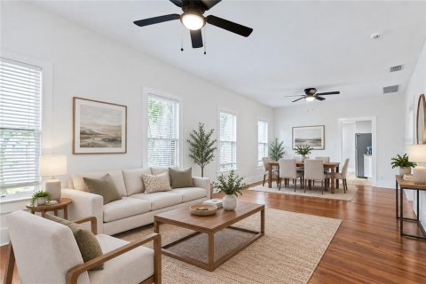 Villa ou maison à vendre à Orlando, Floride: 3 chambres, 115.94 m2 № 2389378 - photo 3