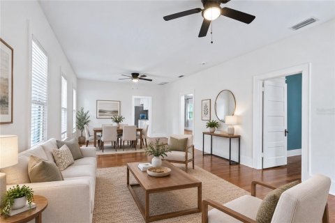 Villa ou maison à vendre à Orlando, Floride: 3 chambres, 115.94 m2 № 2389378 - photo 4