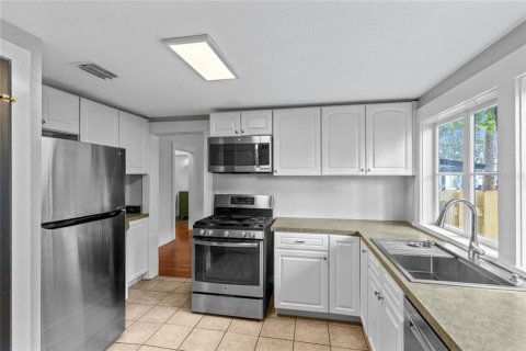 Villa ou maison à vendre à Orlando, Floride: 3 chambres, 115.94 m2 № 2389378 - photo 5