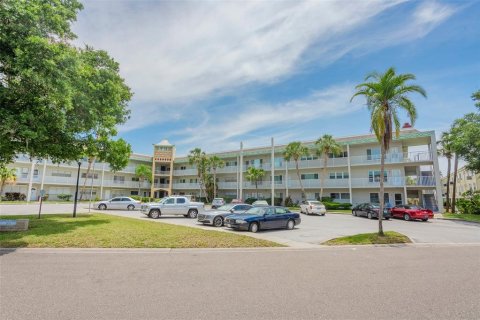 Condominio en venta en Clearwater, Florida, 2 dormitorios, 130.06 m2 № 1684922 - foto 4
