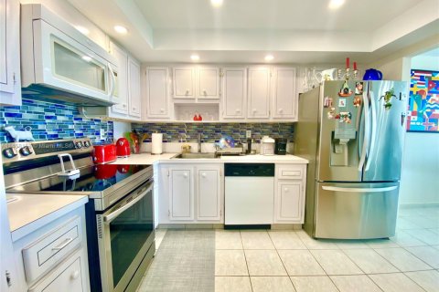 Купить кондоминиум в Авентура, Флорида 1 спальня, 93.37м2, № 1695392 - фото 23