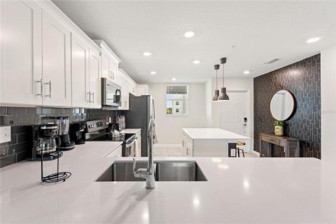 Condo in Kissimmee, Florida, 2 bedrooms  № 1724199 - photo 5
