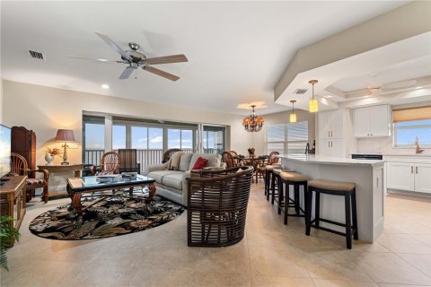 Condo in Punta Gorda, Florida, 3 bedrooms № 2093730 - photo 10