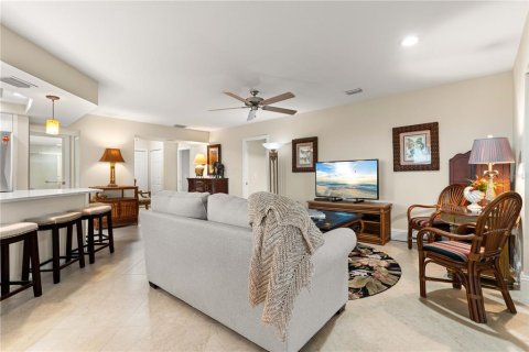 Condo in Punta Gorda, Florida, 3 bedrooms № 2093730 - photo 11