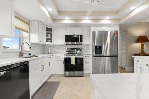 Condo in Punta Gorda, Florida, 3 bedrooms № 2093730 - photo 8