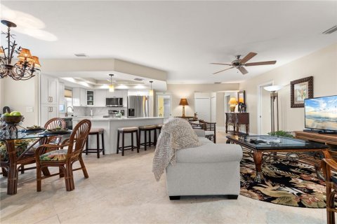 Condo in Punta Gorda, Florida, 3 bedrooms № 2093730 - photo 3