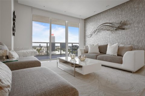 Condominio en venta en Hallandale Beach, Florida, 3 dormitorios, 145.95 m2 № 2004353 - foto 11